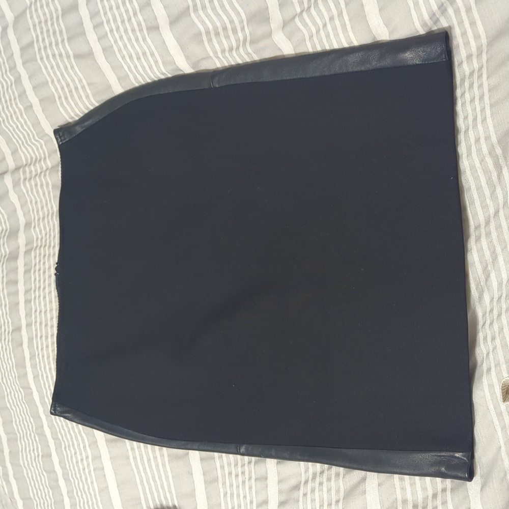 Danier Italian leather pencil skirt